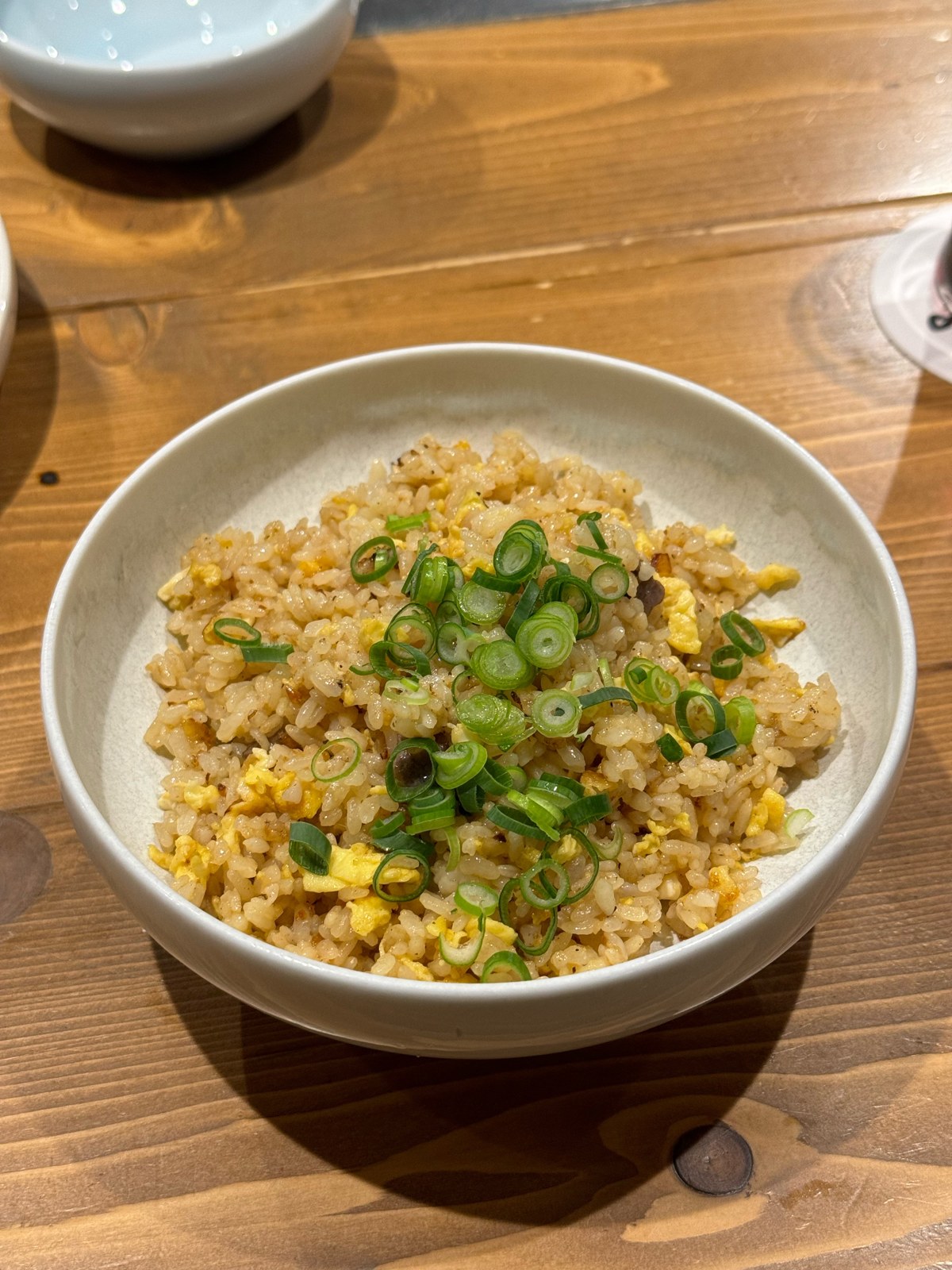 ねぎと玉子が入った鉄板焼みついの焼めし